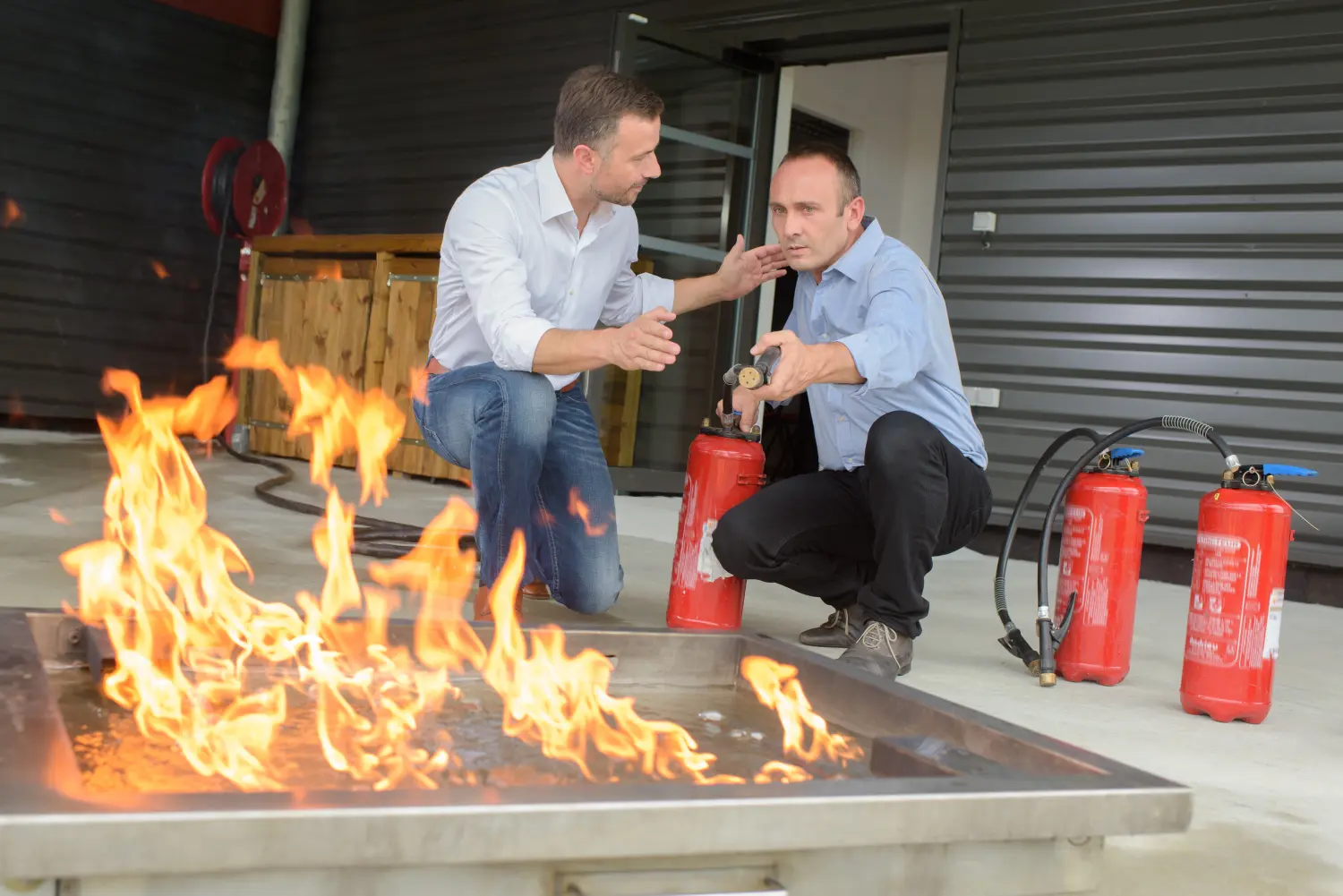 Prüfung des Feuerlöschers